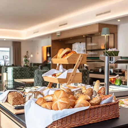 Pinzgauer Hof Hotel 3*