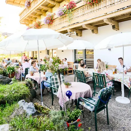 Szálloda Pinzgauer Hof 3*