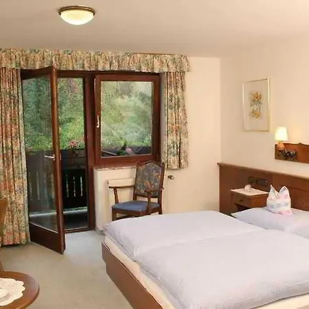 Ξενοδοχείο Pinzgauer Hof