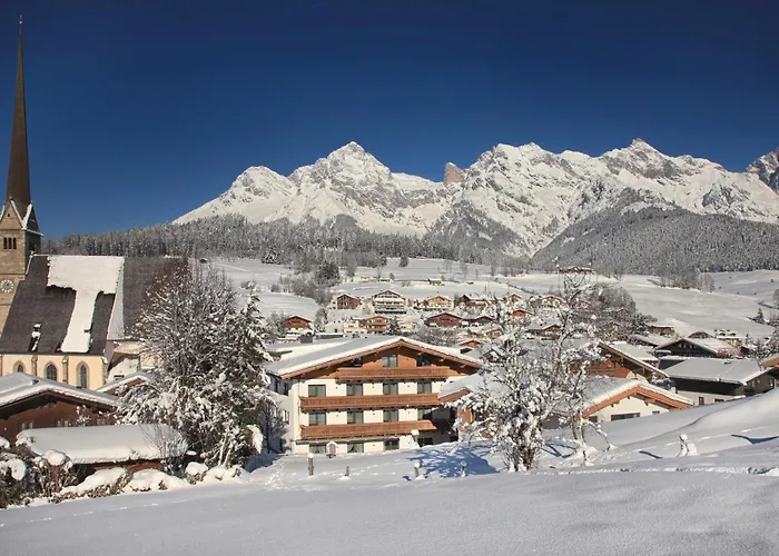 Pinzgauer Hof 酒店 3*